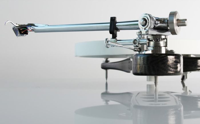 Rega Naiad turntable