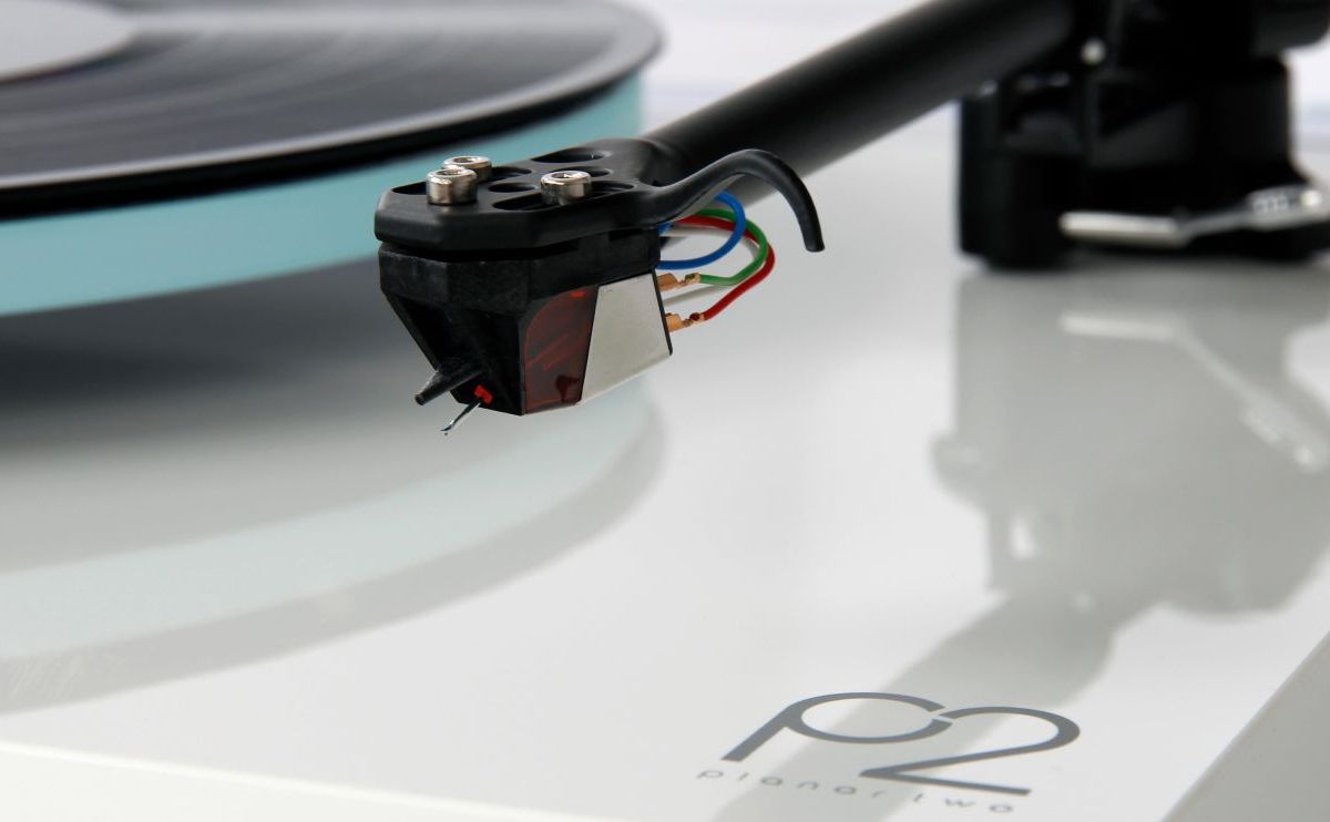 その他 Rega planar 2 Rega Planar 2 Turntable with Nd3 Cartridge (Gloss White