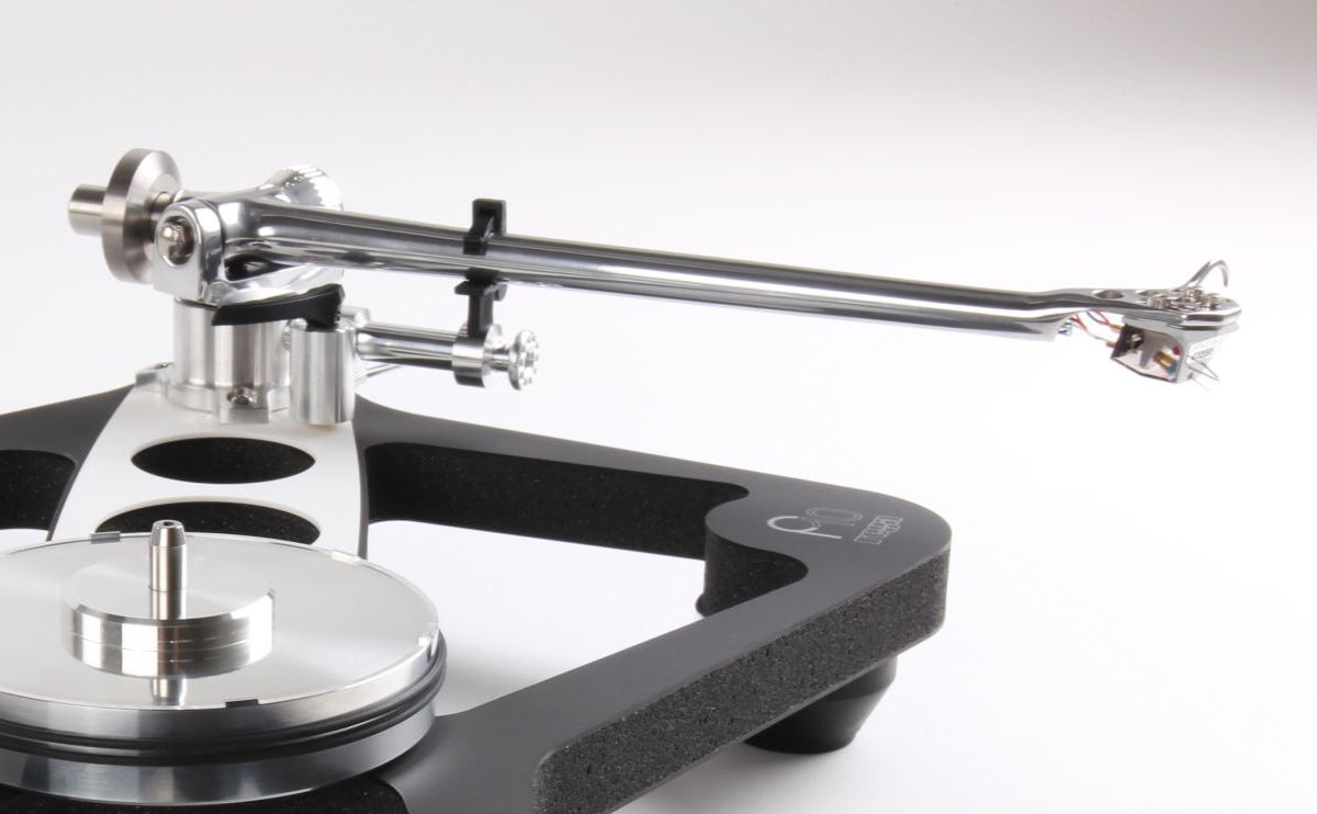 Rega RB3000 tonearm