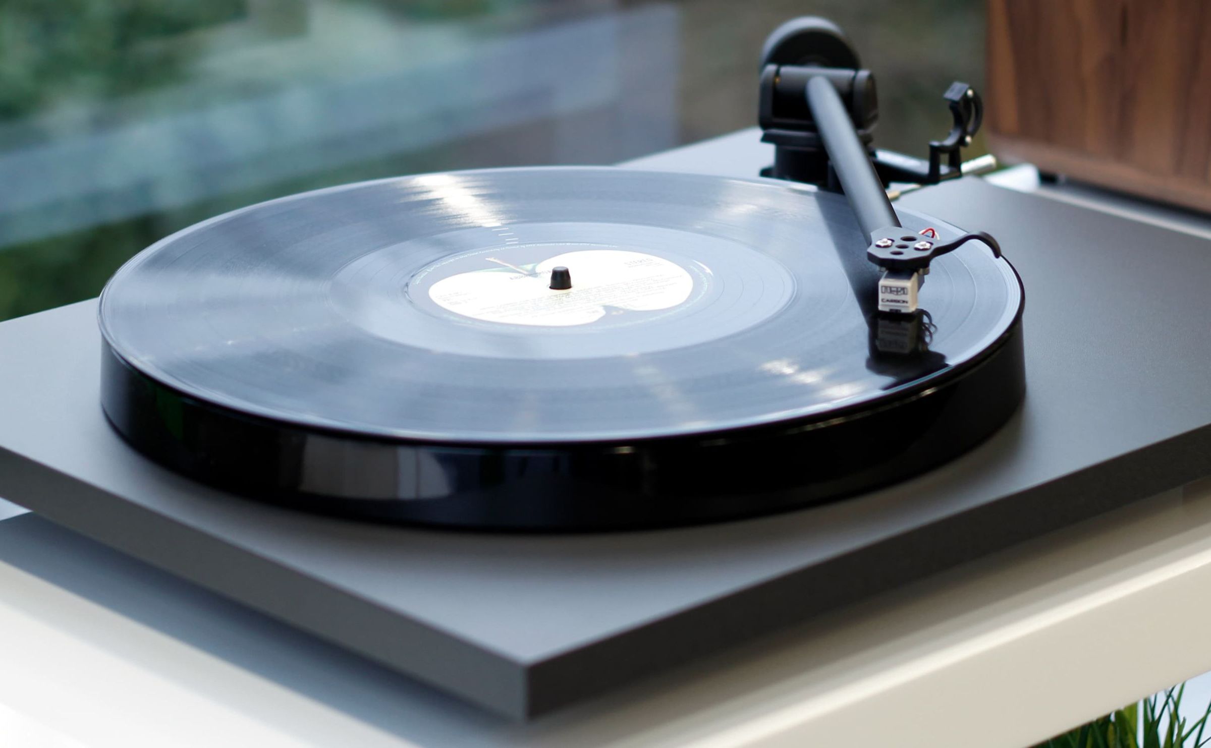 Rega Planar 1 entry-level audiophile turntable