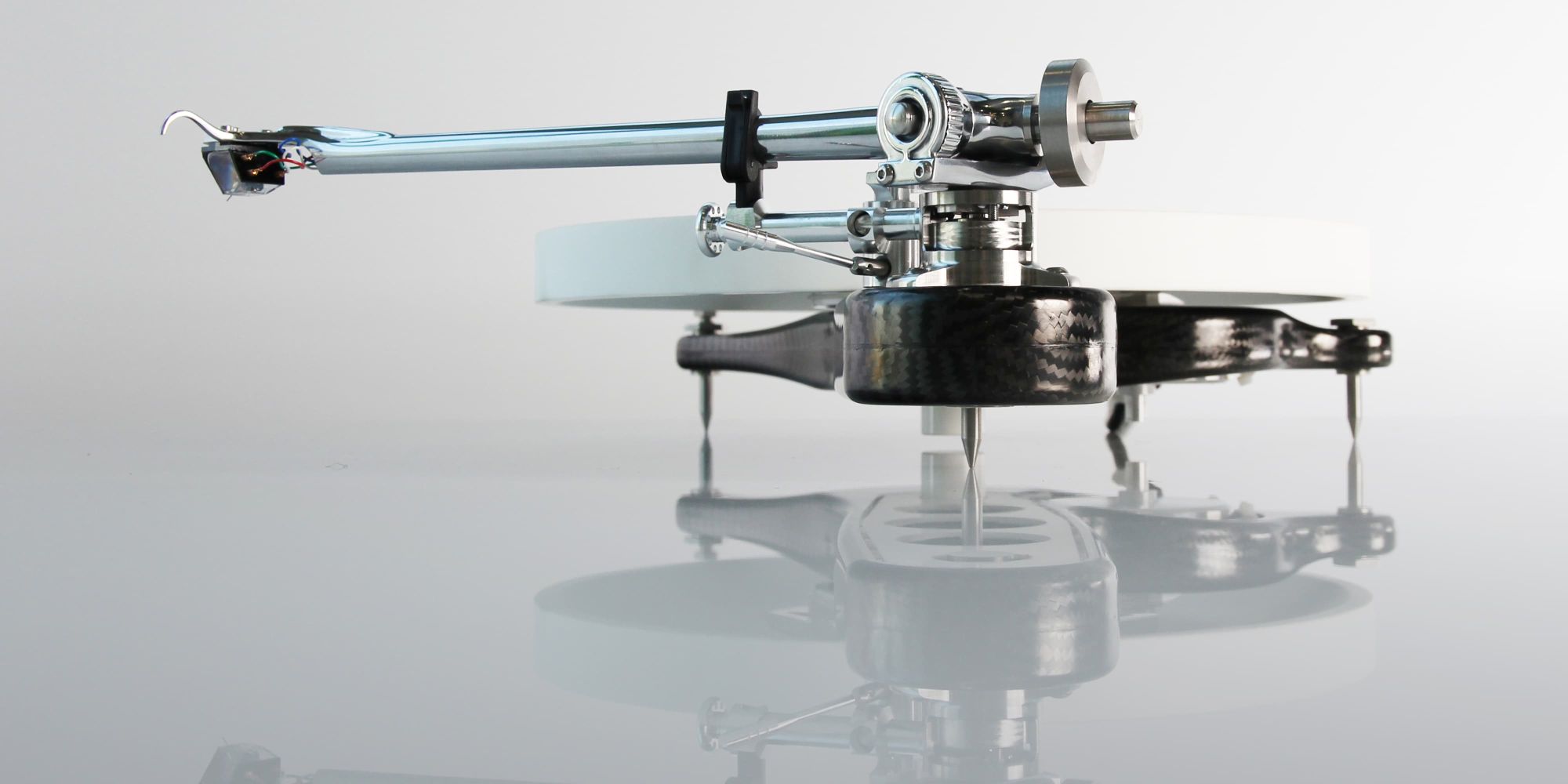 A side-view of Rega's Naiad turntable.