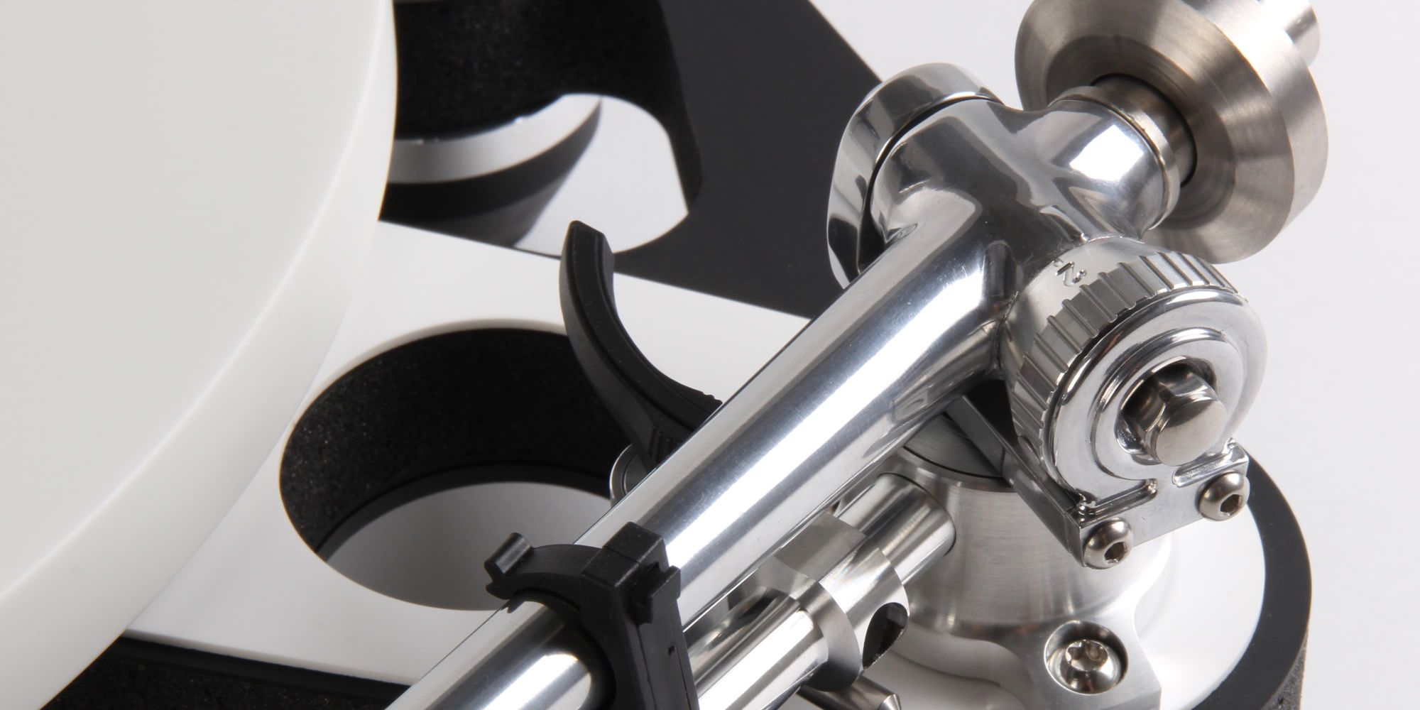 Rega RB3000 tonearm