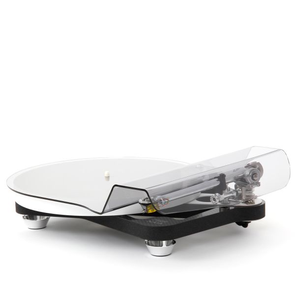 Rega | Naia Turntable - the ultimate Rega turntable